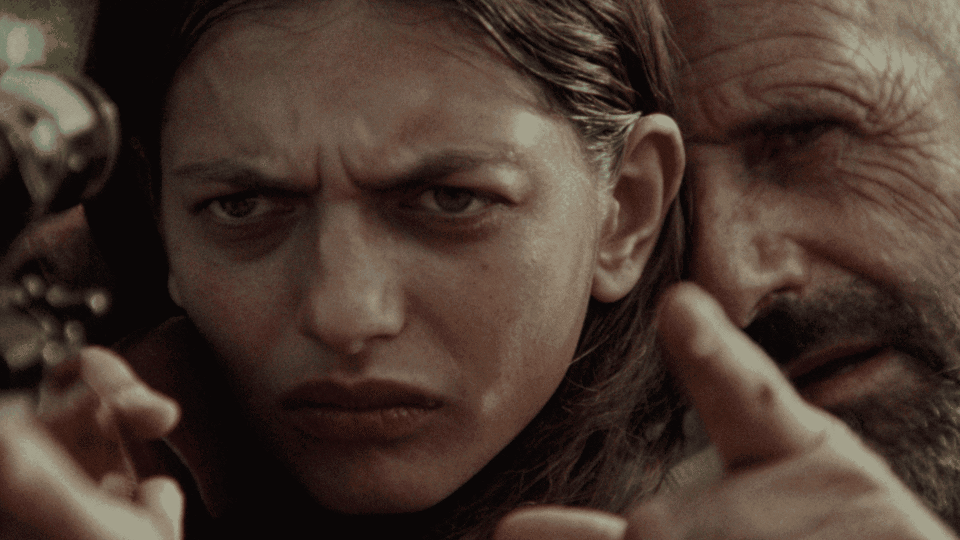 «Το Βασίλειο»: Αν το «Aftersun» διαδραματιζόταν στις φατρίες μαφιόζων της Κορσικής